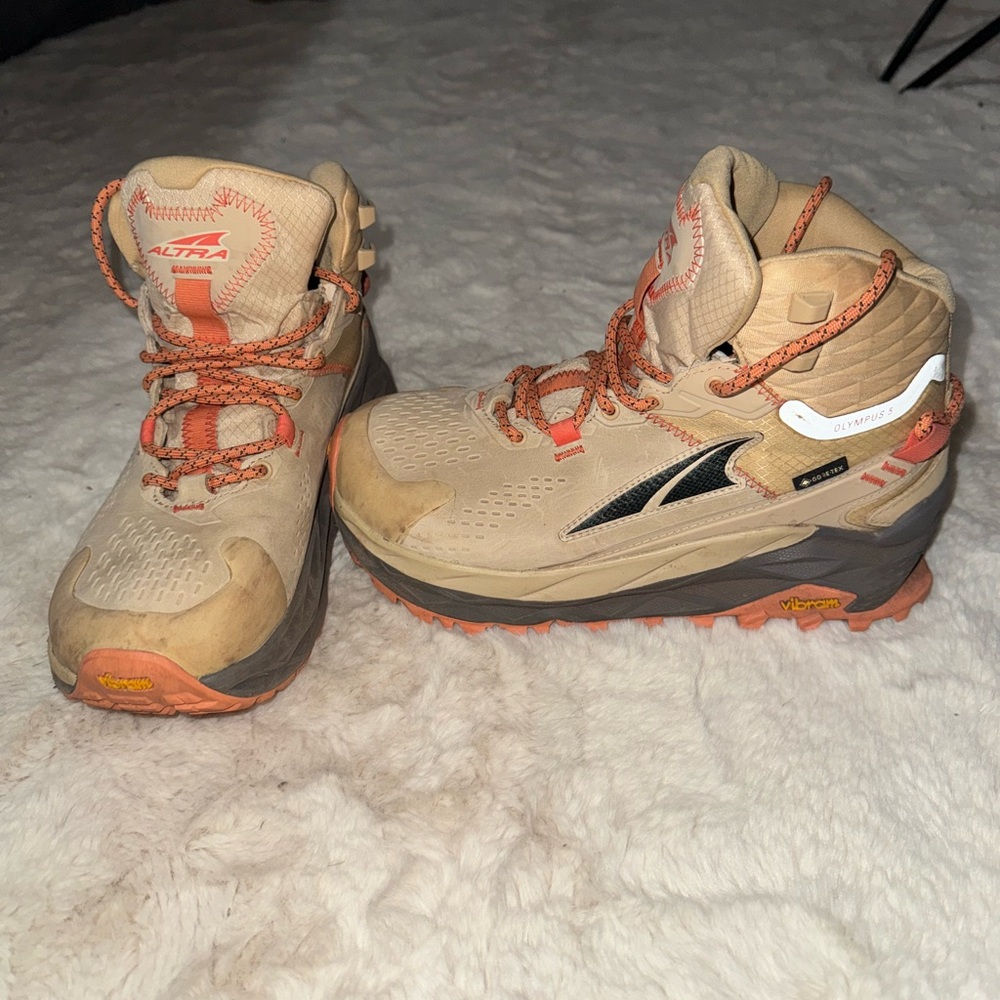 Women’s Altra Olympus 5 Tan and Coral Hiking Boots